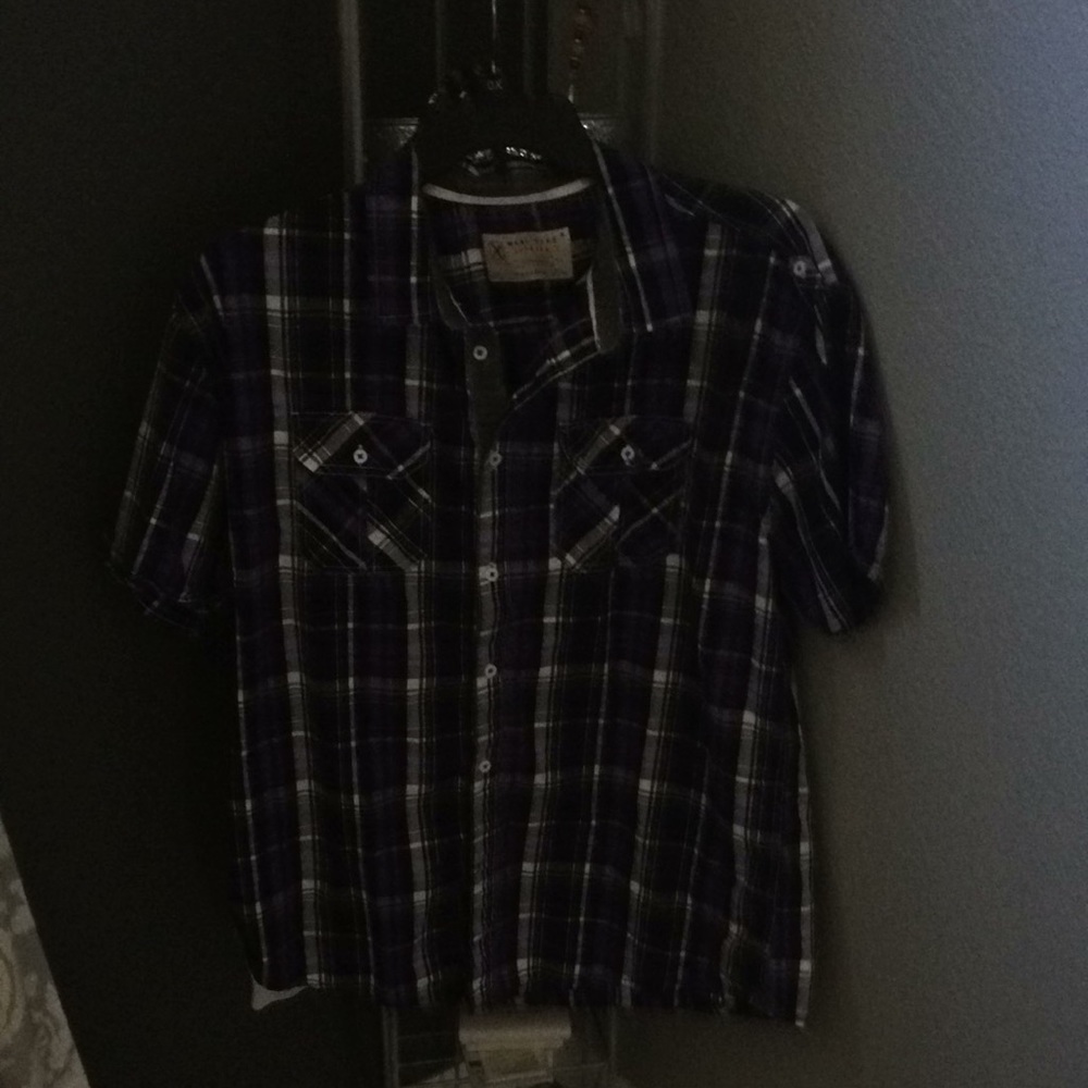 Marc Ecko short sleeve shirt 👔. - Picture 3 of 7